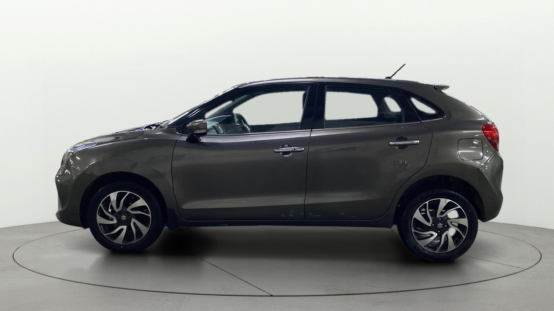 View 2019 Maruti Suzuki 1000 Base Variant Image 25 Used 2019 Maruti Suzuki 1000 Base Variant Image 25