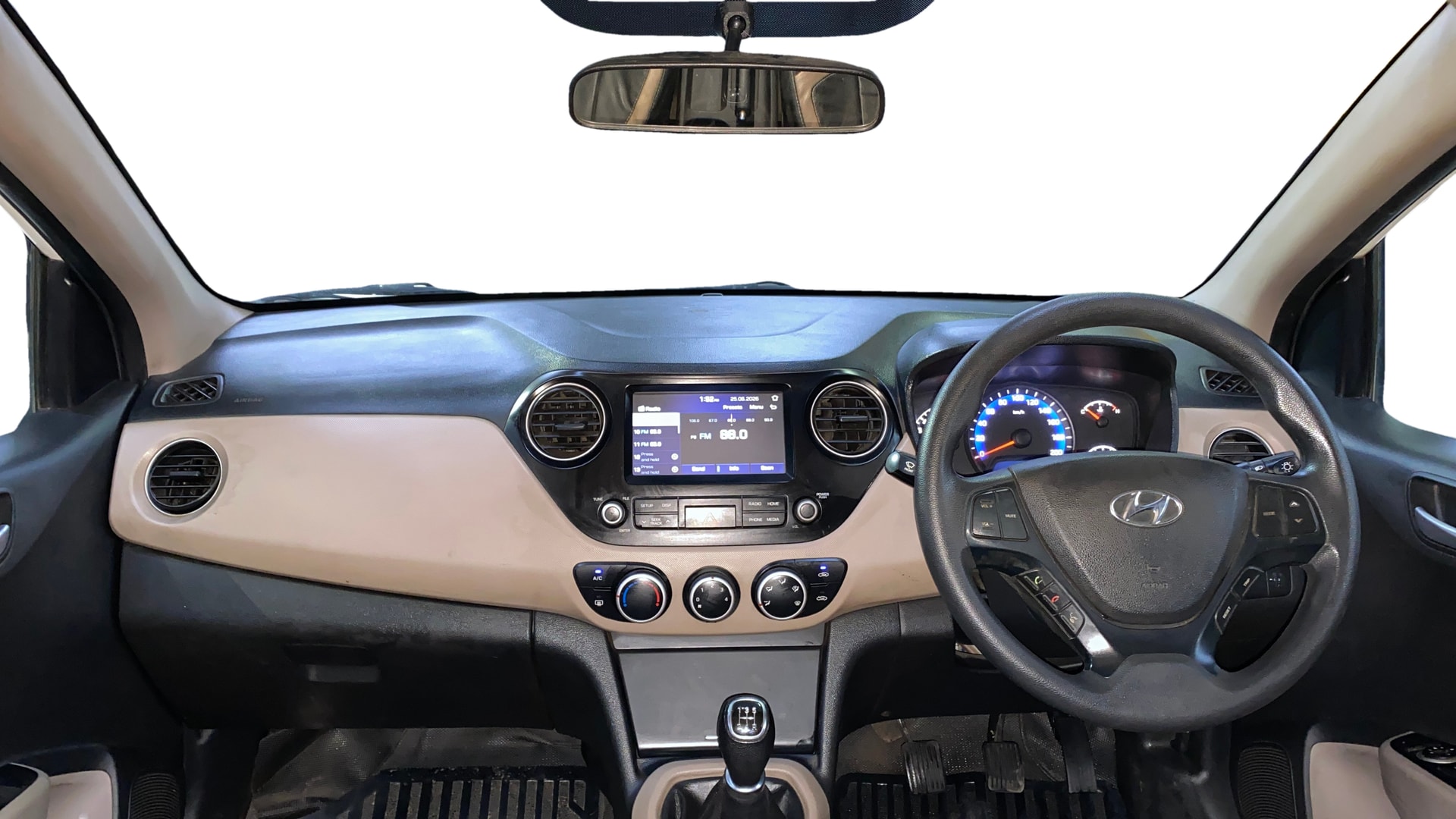 View 2018 Hyundai Xcent SX Petrol Image 15 Used 2018 Hyundai Xcent SX Petrol Image 15