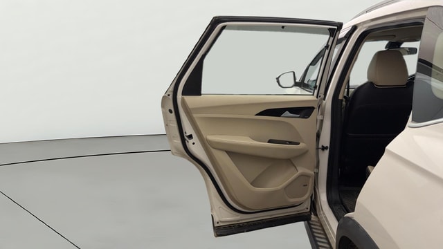 View MG Hector Image 15 Used MG Hector Image 15