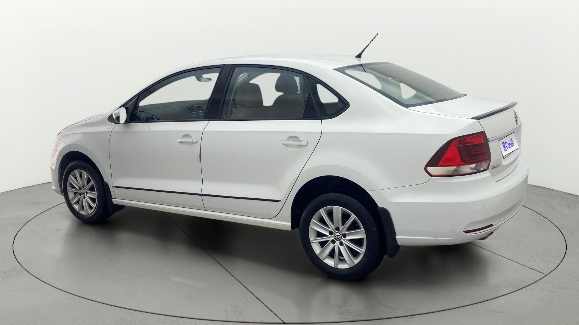 View 2016 Volkswagen Vento 1.2 L TSI Comfortline Petrol AT Image 2 Used 2016 Volkswagen Vento 1.2 L TSI Comfortline Petrol AT Image 2