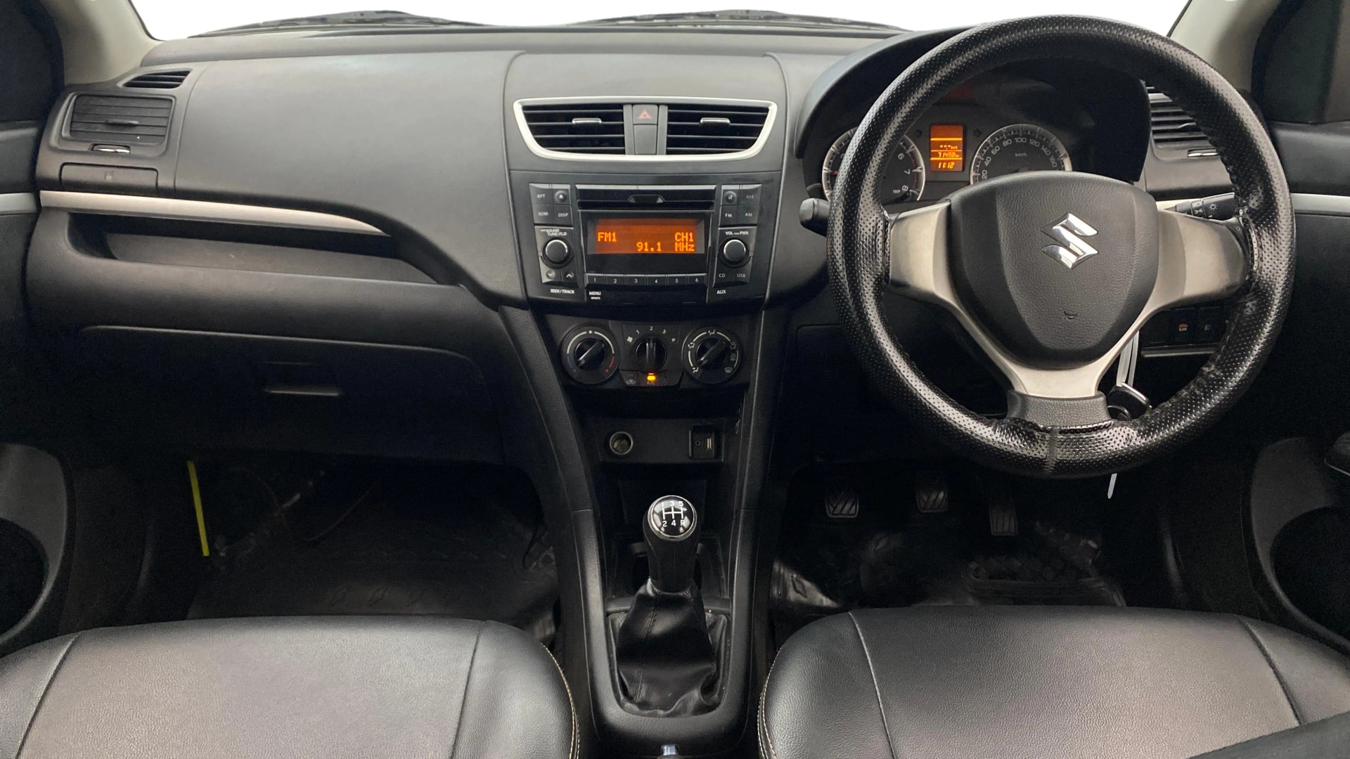 View 2015 Maruti Suzuki 1000 Base Variant Image 15 Used 2015 Maruti Suzuki 1000 Base Variant Image 15