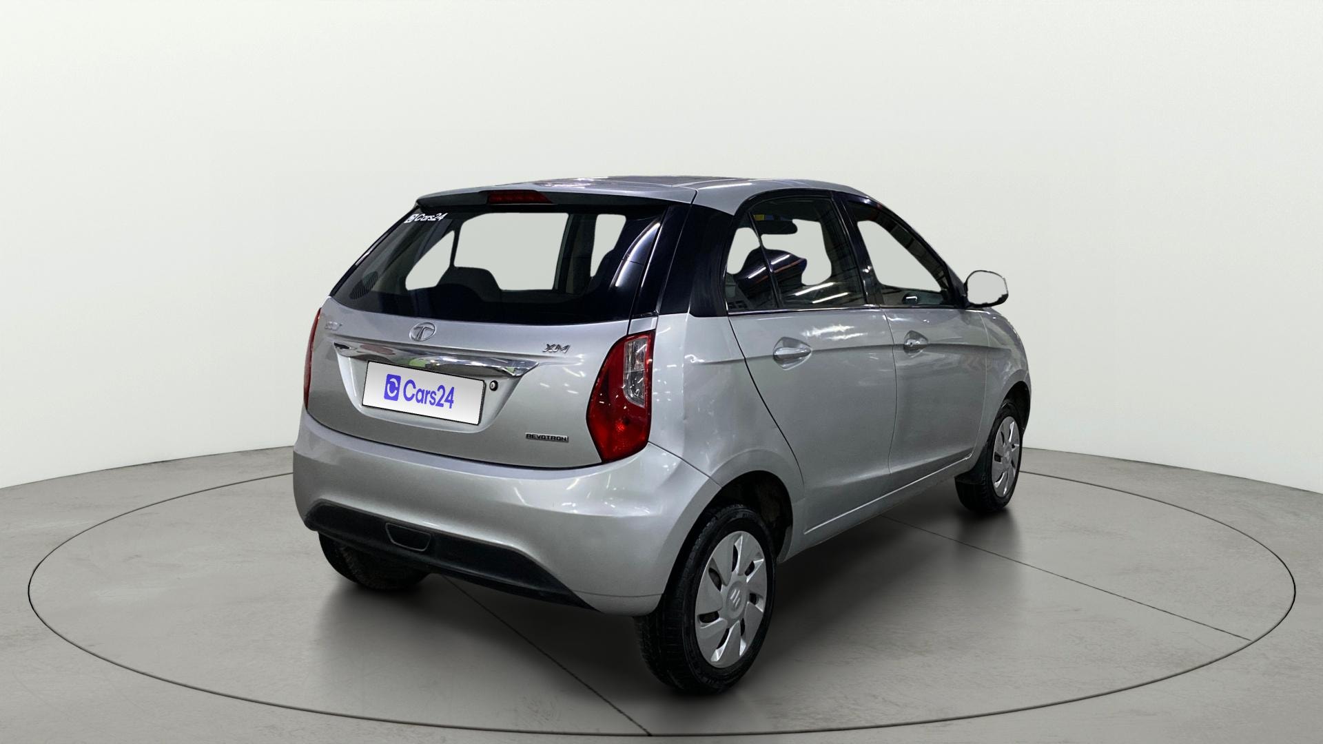 View 2016 Tata Bolt XE Quadrajet 75PS Diesel Image 42 Used 2016 Tata Bolt XE Quadrajet 75PS Diesel Image 42