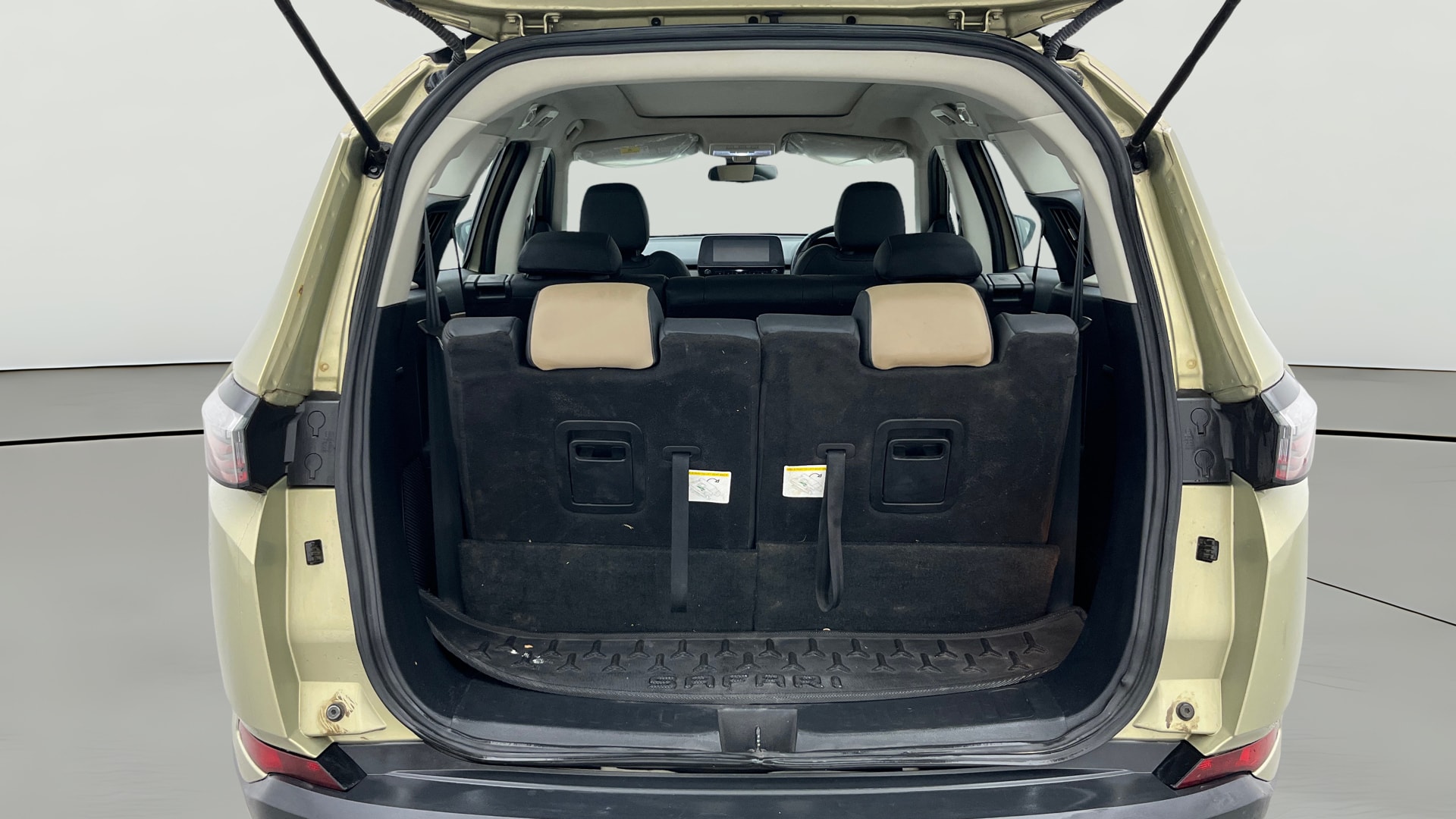 Used 2022 Tata Safari Used 2022 Tata Safari