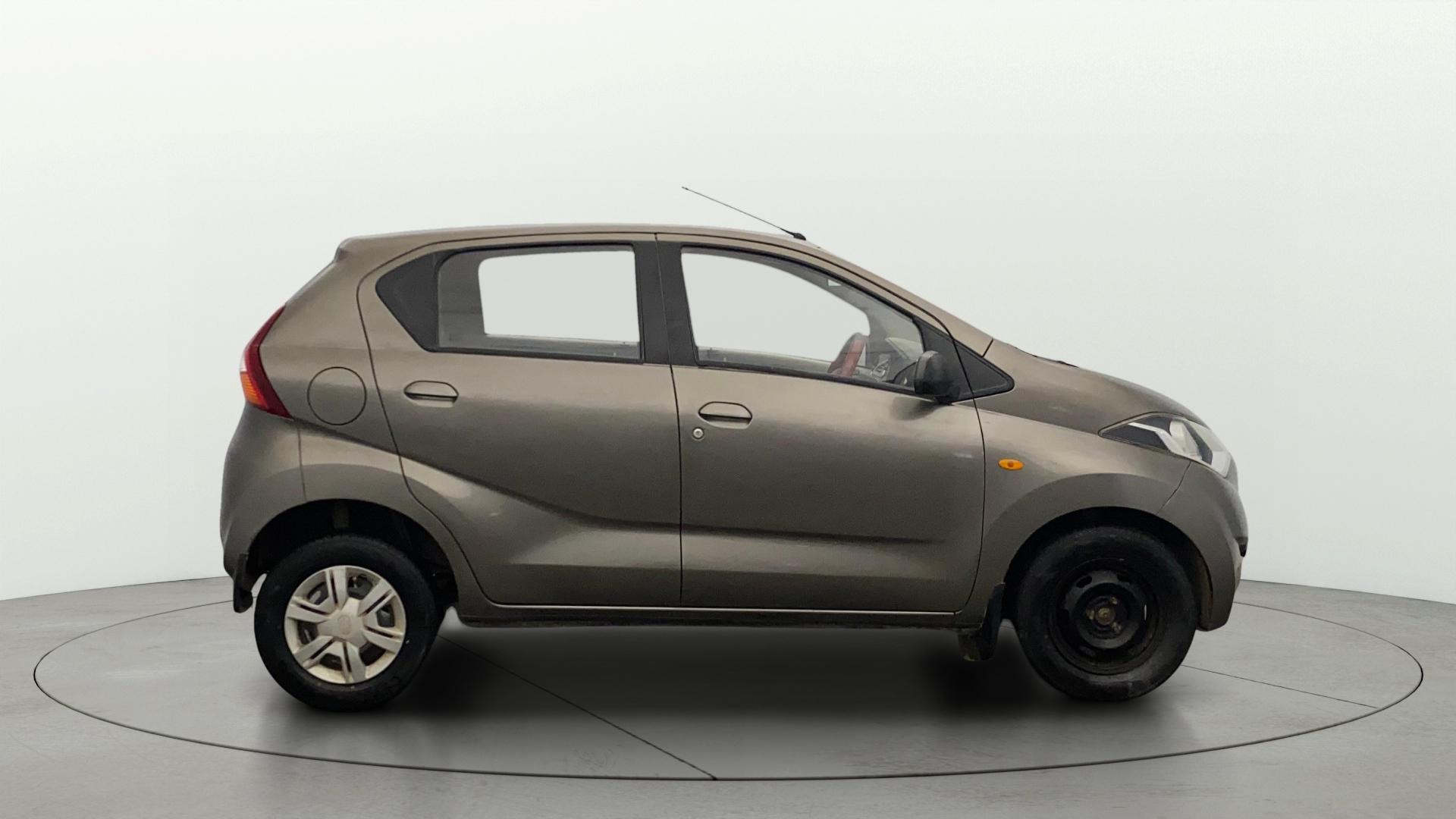 View 2016 Datsun Redi GO S-1.0L BS IV Image 8 Used 2016 Datsun Redi GO S-1.0L BS IV Image 8