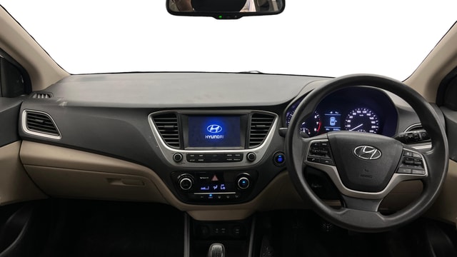 View Hyundai Verna Image 30 Used Hyundai Verna Image 30