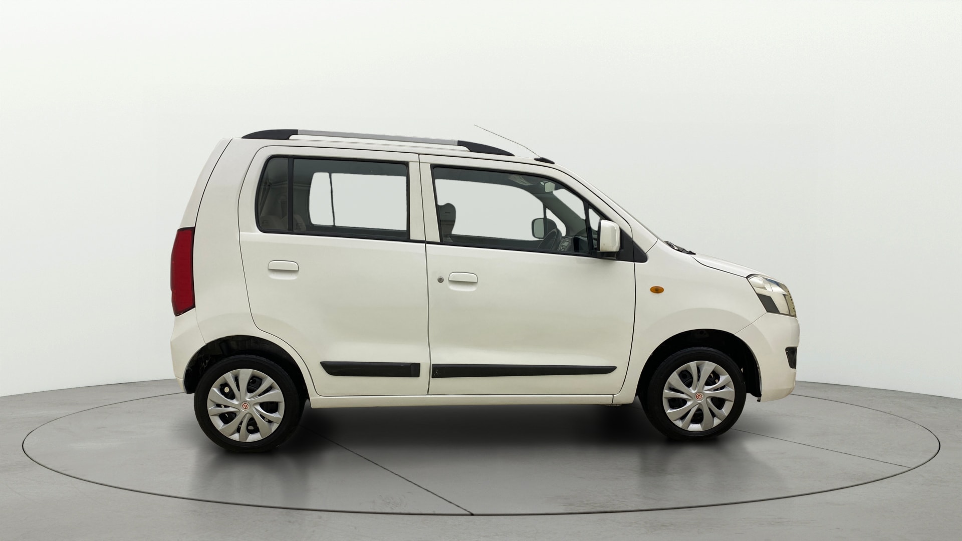 View 2015 Maruti Suzuki 1000 Base Variant Image 8 Used 2015 Maruti Suzuki 1000 Base Variant Image 8