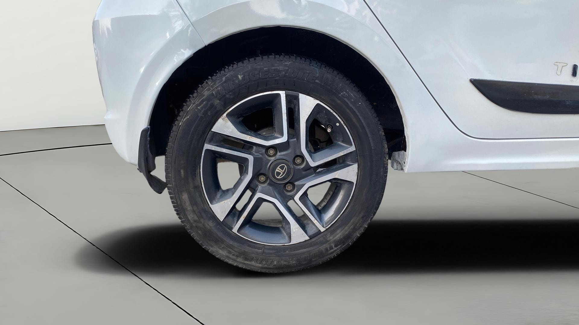 View 2019 Tata Tiago Revotorq XB Image 33 Used 2019 Tata Tiago Revotorq XB Image 33
