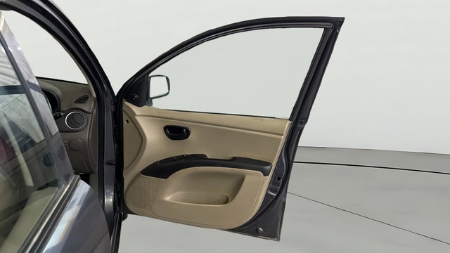 View Hyundai i10 Image 43 Used Hyundai i10 Image 43