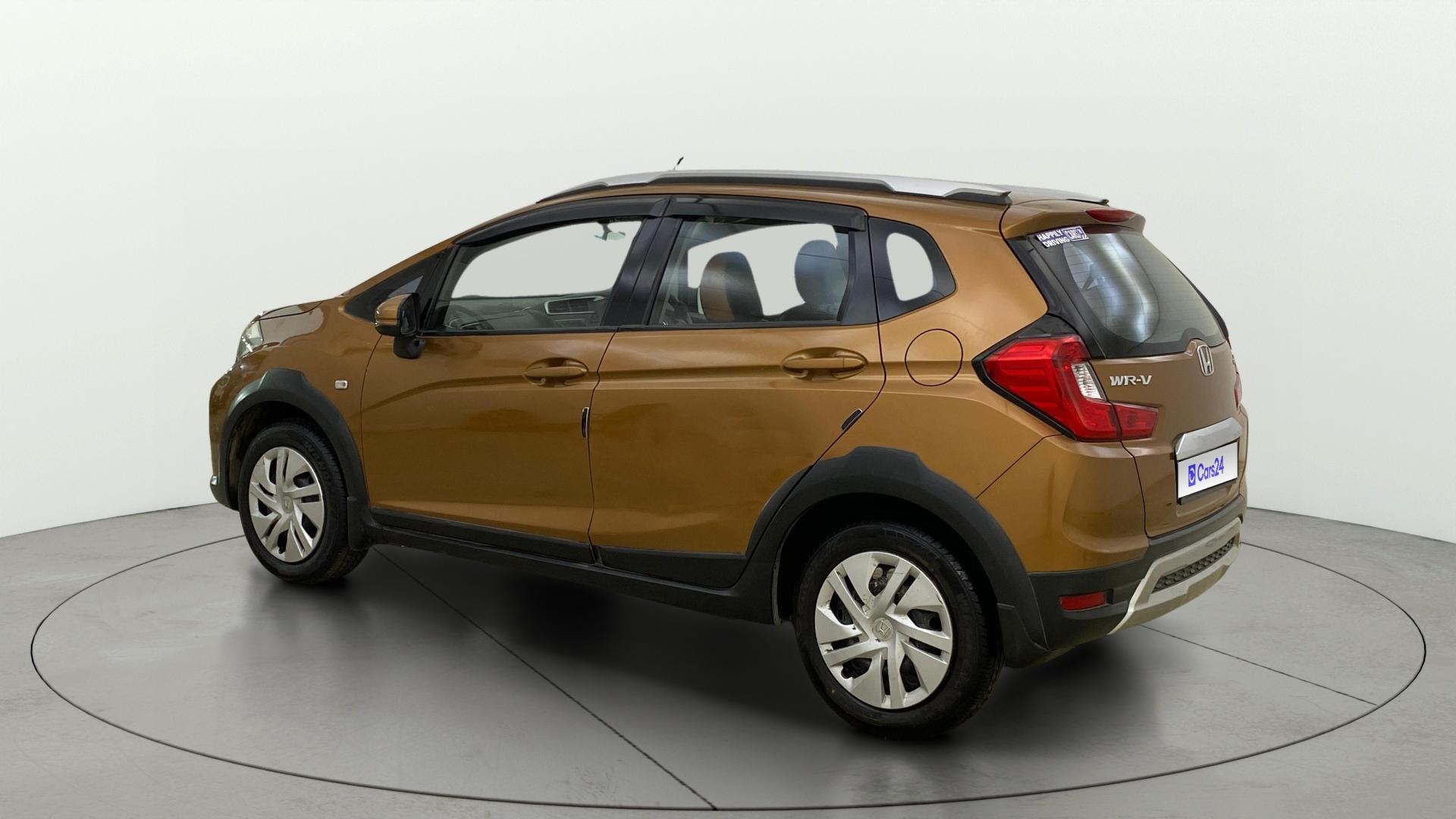 View 2017 Honda WR-V S MT Diesel Edge Edition Image 2 Used 2017 Honda WR-V S MT Diesel Edge Edition Image 2