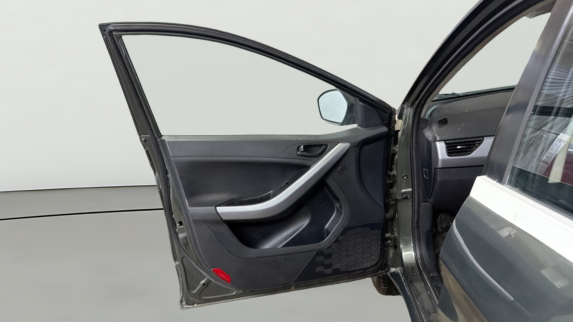 View 2020 Tata Nexon Revotron XMA AMT Image 30 Used 2020 Tata Nexon Revotron XMA AMT Image 30