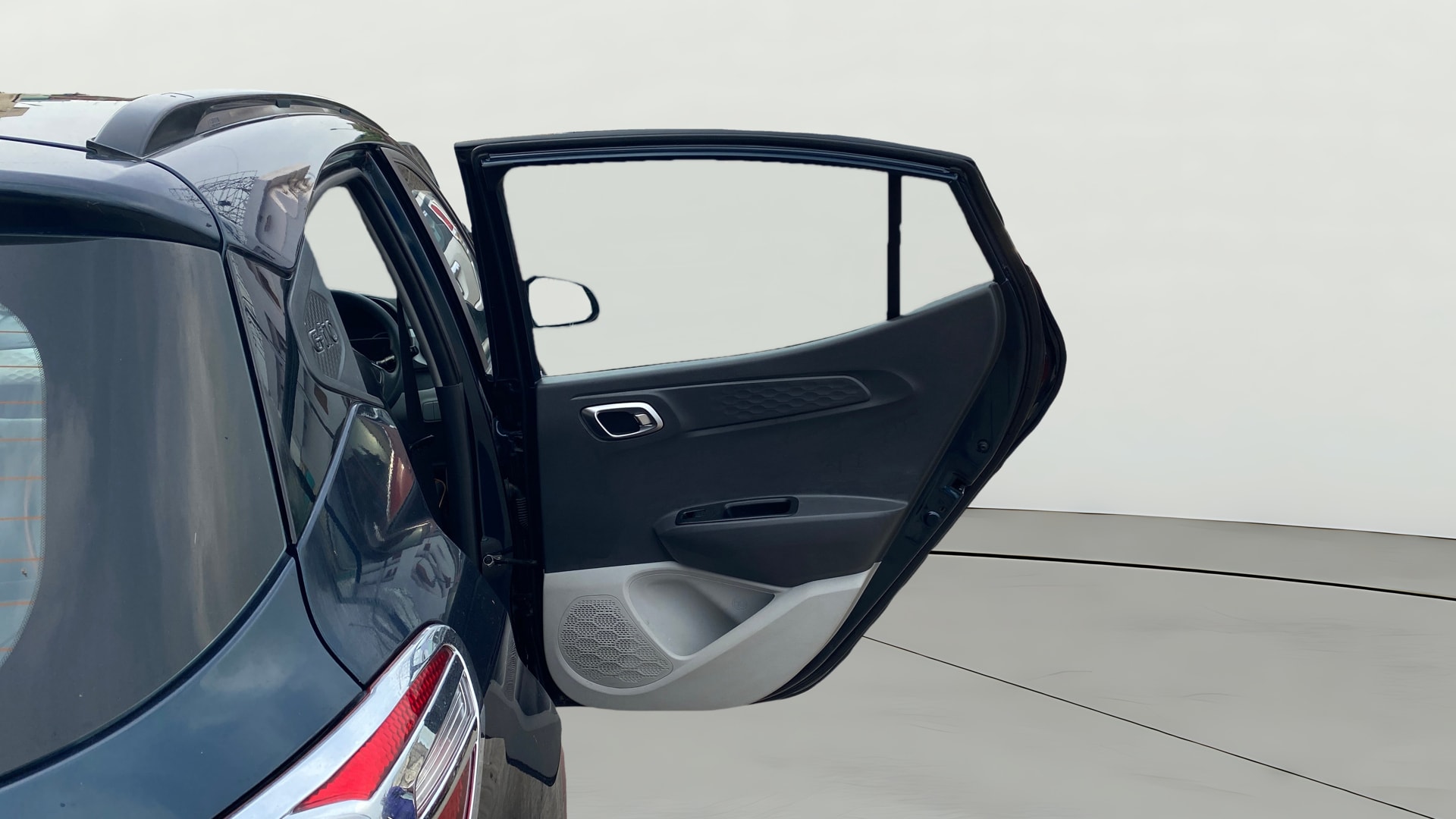 View 2021 Hyundai Grand i10 Nios Sportz Petrol AMT Image 7 Used 2021 Hyundai Grand i10 Nios Sportz Petrol AMT Image 7