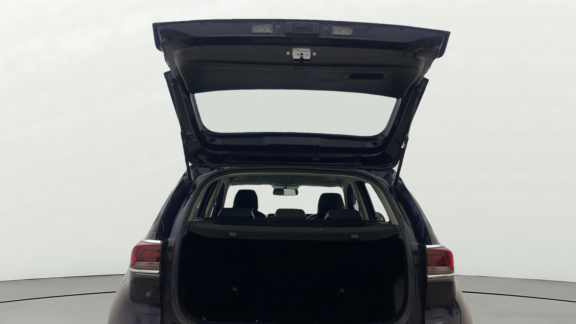 View 2023 Kia Sonet HTK Plus Petrol Image 16 Used 2023 Kia Sonet HTK Plus Petrol Image 16