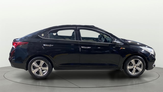View Hyundai Verna Image 27 Used Hyundai Verna Image 27