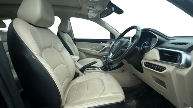 View MG Hector Image 18 Used MG Hector Image 18