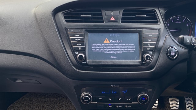 View Hyundai i20 Active Image 17 Used Hyundai i20 Active Image 17