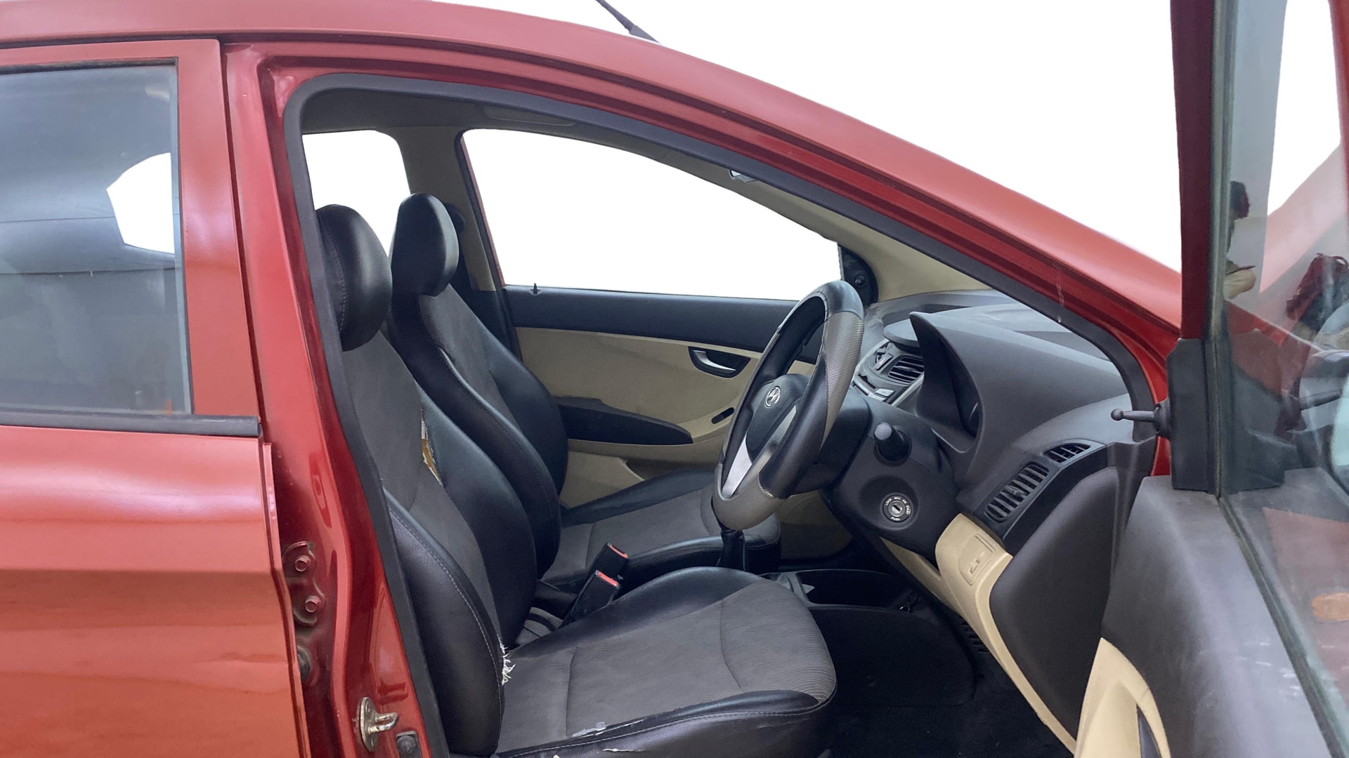 View 2013 Hyundai EON Sportz Image 26 Used 2013 Hyundai EON Sportz Image 26