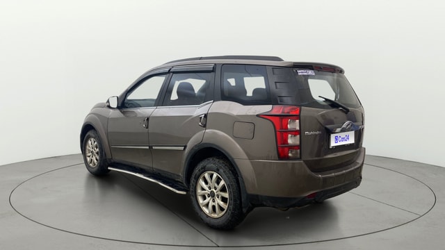 View Mahindra XUV500 Image 2 Used Mahindra XUV500 Image 2