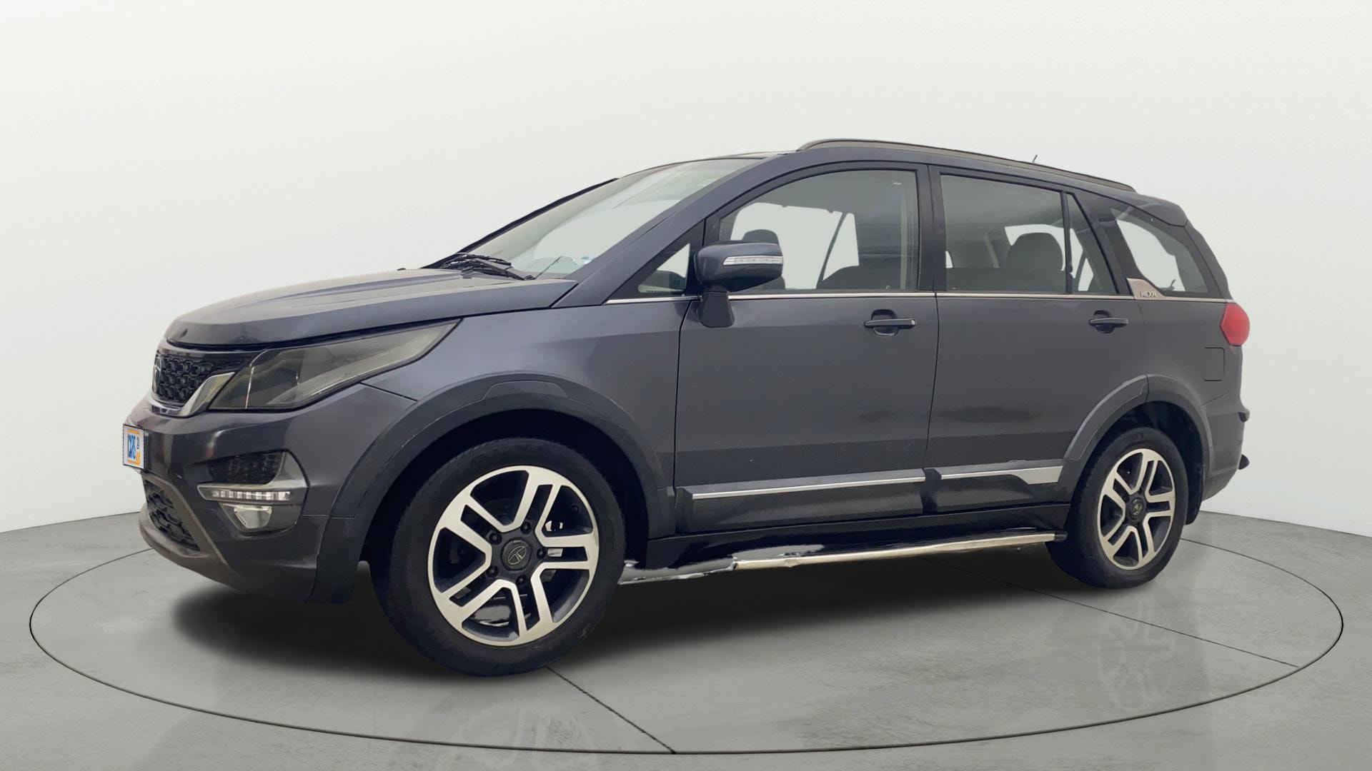 View 2018 Tata Hexa XTA 4X2 Image 23 Used 2018 Tata Hexa XTA 4X2 Image 23