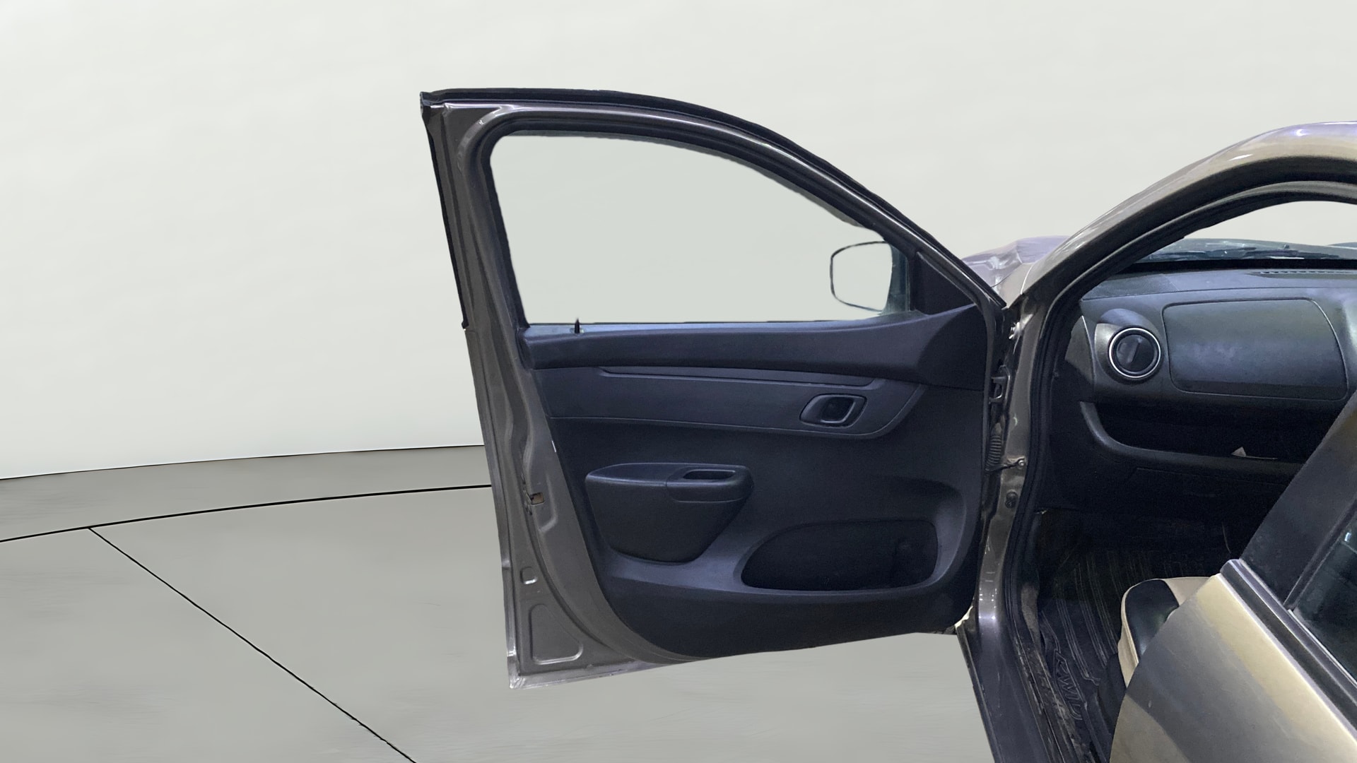 View 2019 Renault Kwid RXL Image 35 Used 2019 Renault Kwid RXL Image 35