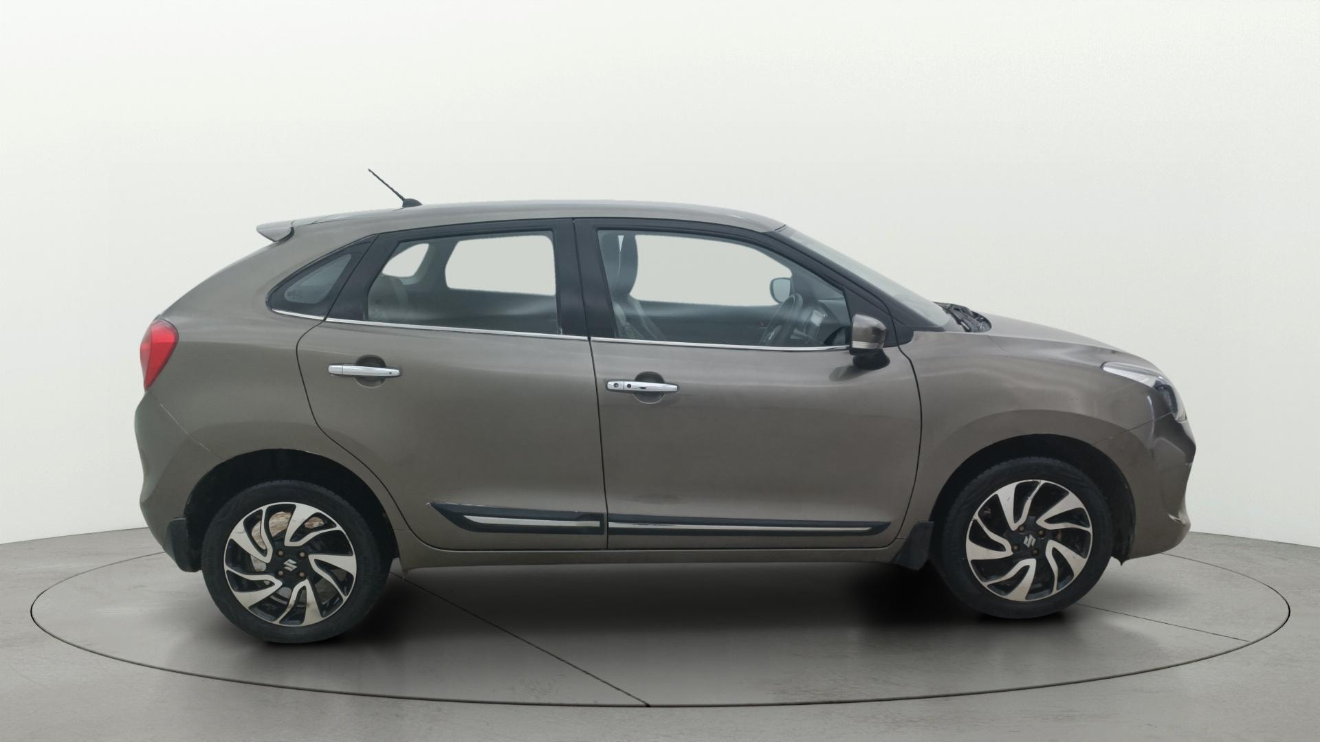 View 2021 Maruti Suzuki 1000 Base Variant Image 27 Used 2021 Maruti Suzuki 1000 Base Variant Image 27