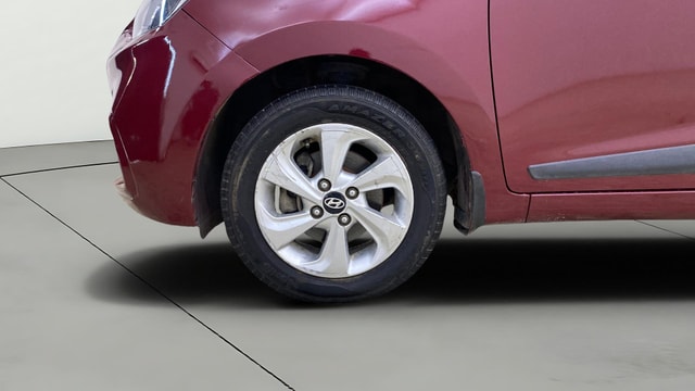 View Hyundai Xcent Image 28 Used Hyundai Xcent Image 28