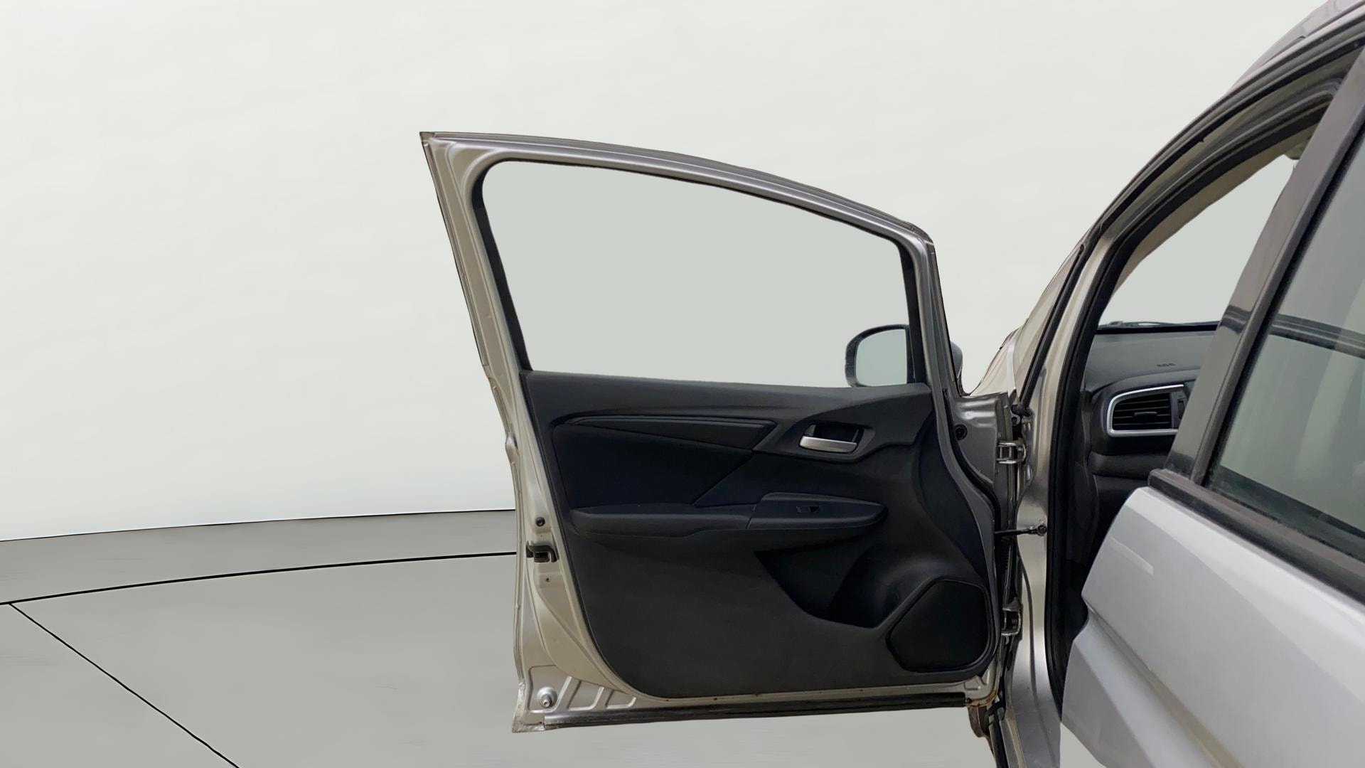 View 2019 Honda WR-V S MT Diesel Edge Edition Image 30 Used 2019 Honda WR-V S MT Diesel Edge Edition Image 30