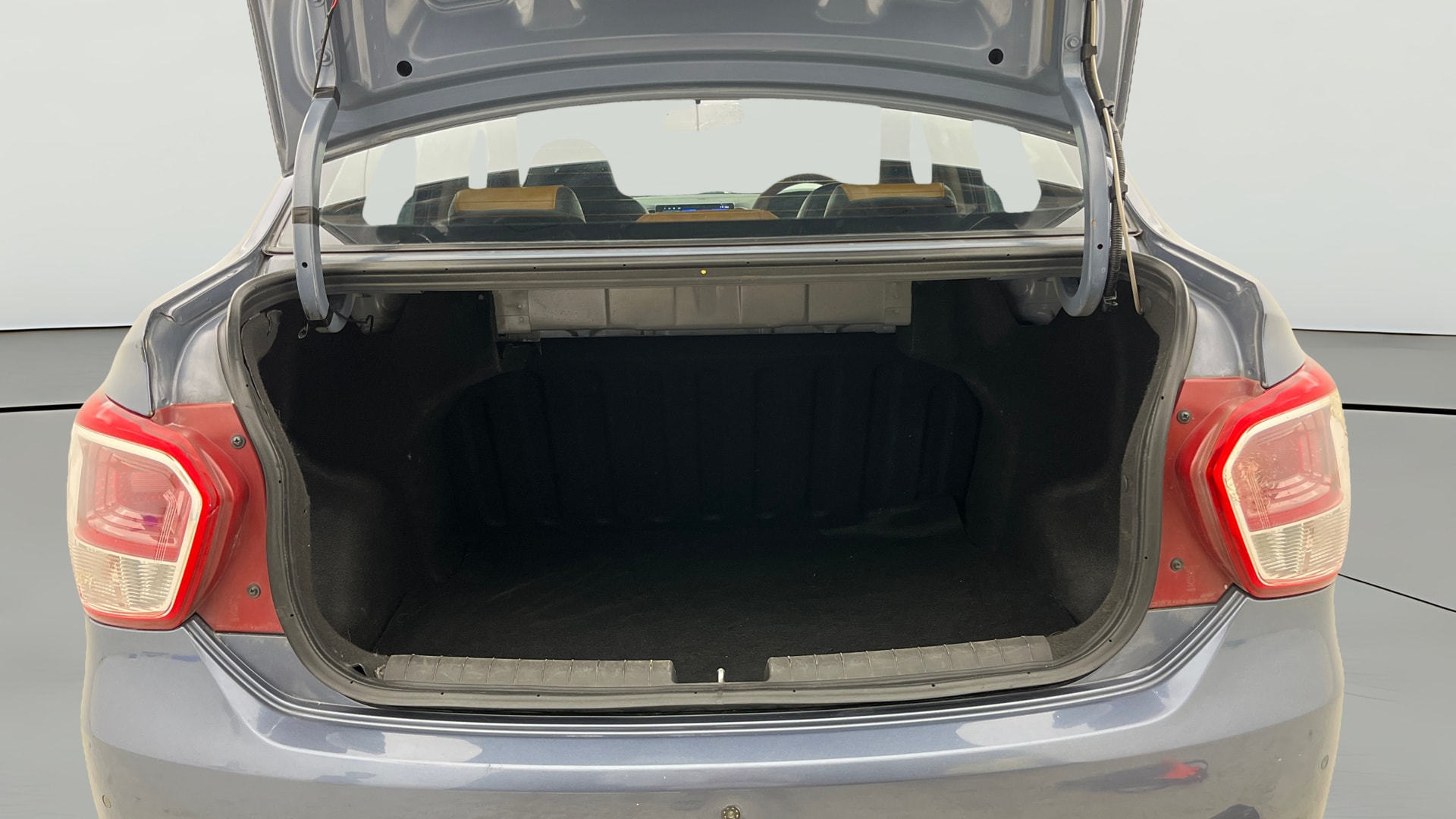 View 2014 Hyundai Xcent SX Petrol Image 39 Used 2014 Hyundai Xcent SX Petrol Image 39