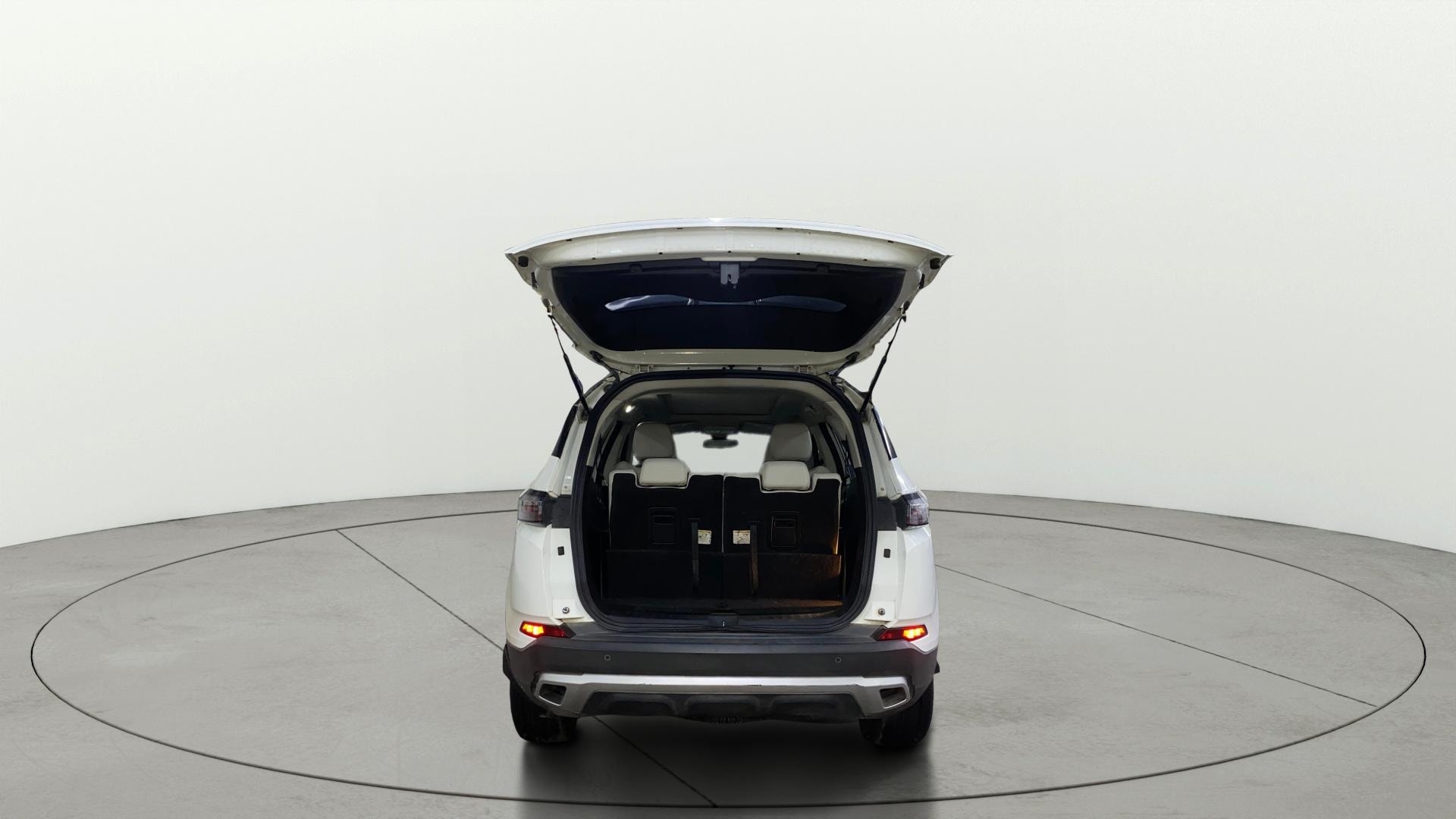 View 2021 Tata Safari XZA Plus 6S Image 33 Used 2021 Tata Safari XZA Plus 6S Image 33