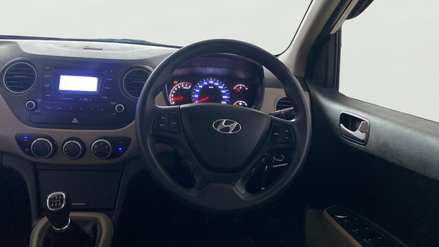 View Hyundai Xcent Image 20 Used Hyundai Xcent Image 20