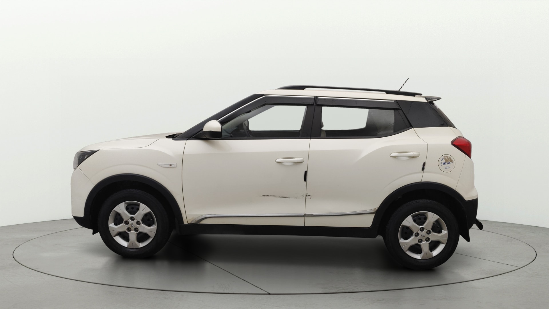 Used 2023 Mahindra XUV300 Used 2023 Mahindra XUV300