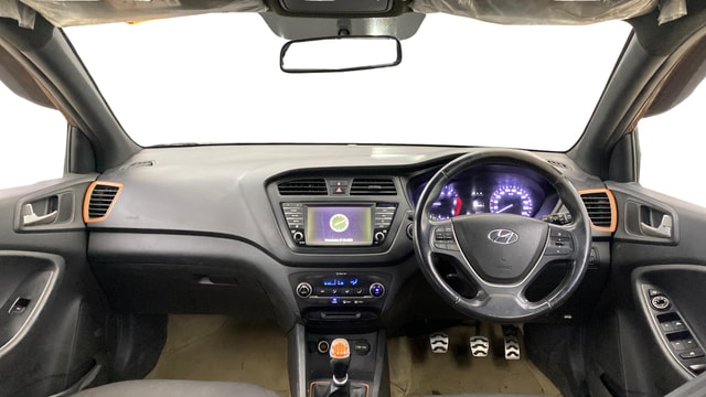 View Hyundai i20 Active Image 15 Used Hyundai i20 Active Image 15