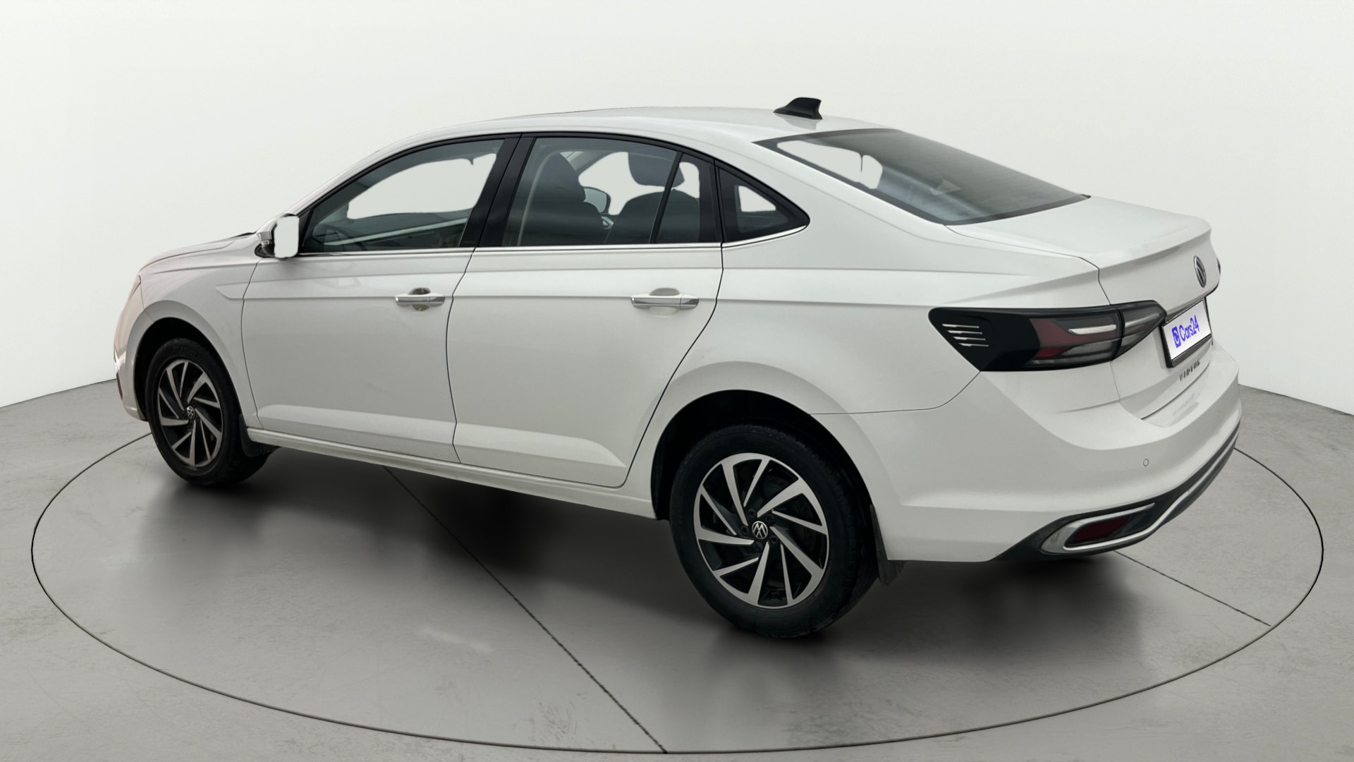 View 2023 Volkswagen Virtus Topline 1.0 TSI MT Image 2 Used 2023 Volkswagen Virtus Topline 1.0 TSI MT Image 2