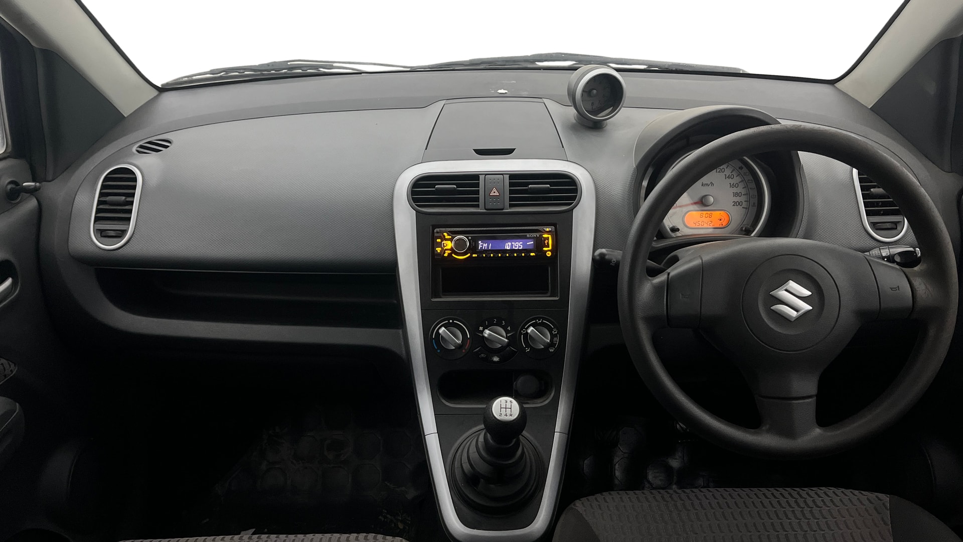 View 2014 Maruti Suzuki 1000 Base Variant Image 15 Used 2014 Maruti Suzuki 1000 Base Variant Image 15