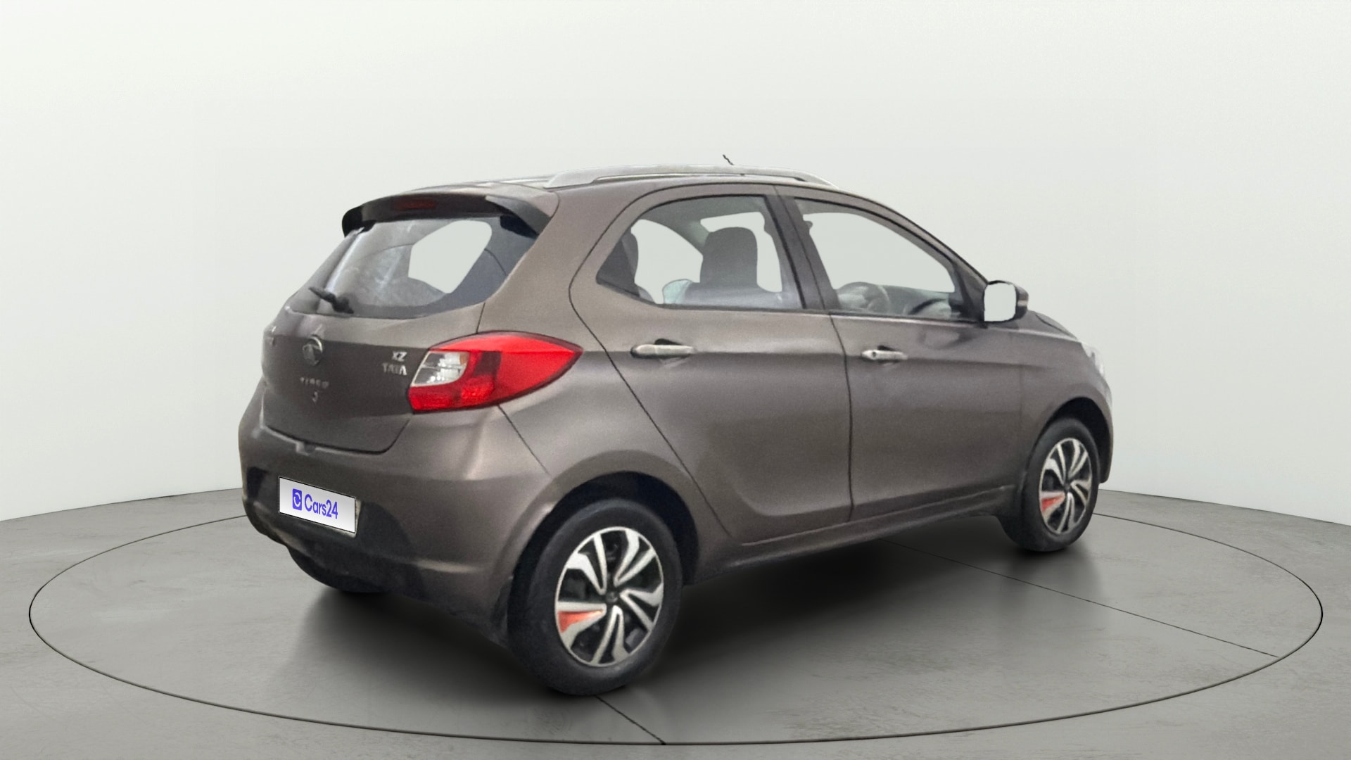 View 2016 Tata Tiago Revotorq XB Image 42 Used 2016 Tata Tiago Revotorq XB Image 42