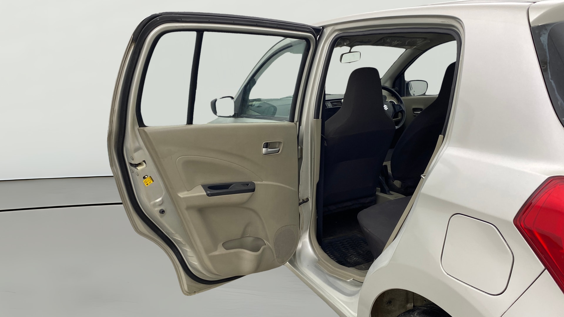View 2015 Maruti Suzuki 1000 Base Variant Image 22 Used 2015 Maruti Suzuki 1000 Base Variant Image 22