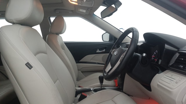 View Mahindra XUV300 Image 18 Used Mahindra XUV300 Image 18