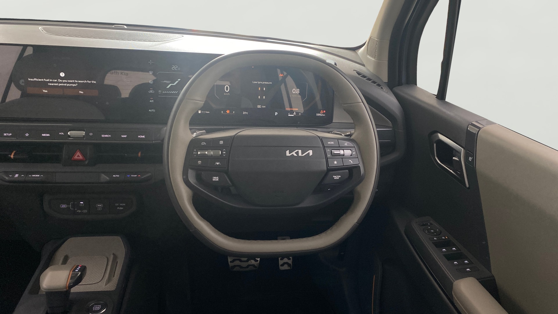 View 2025 Kia Syros HTX Plus (O) DCT Petrol Image 20 Used 2025 Kia Syros HTX Plus (O) DCT Petrol Image 20