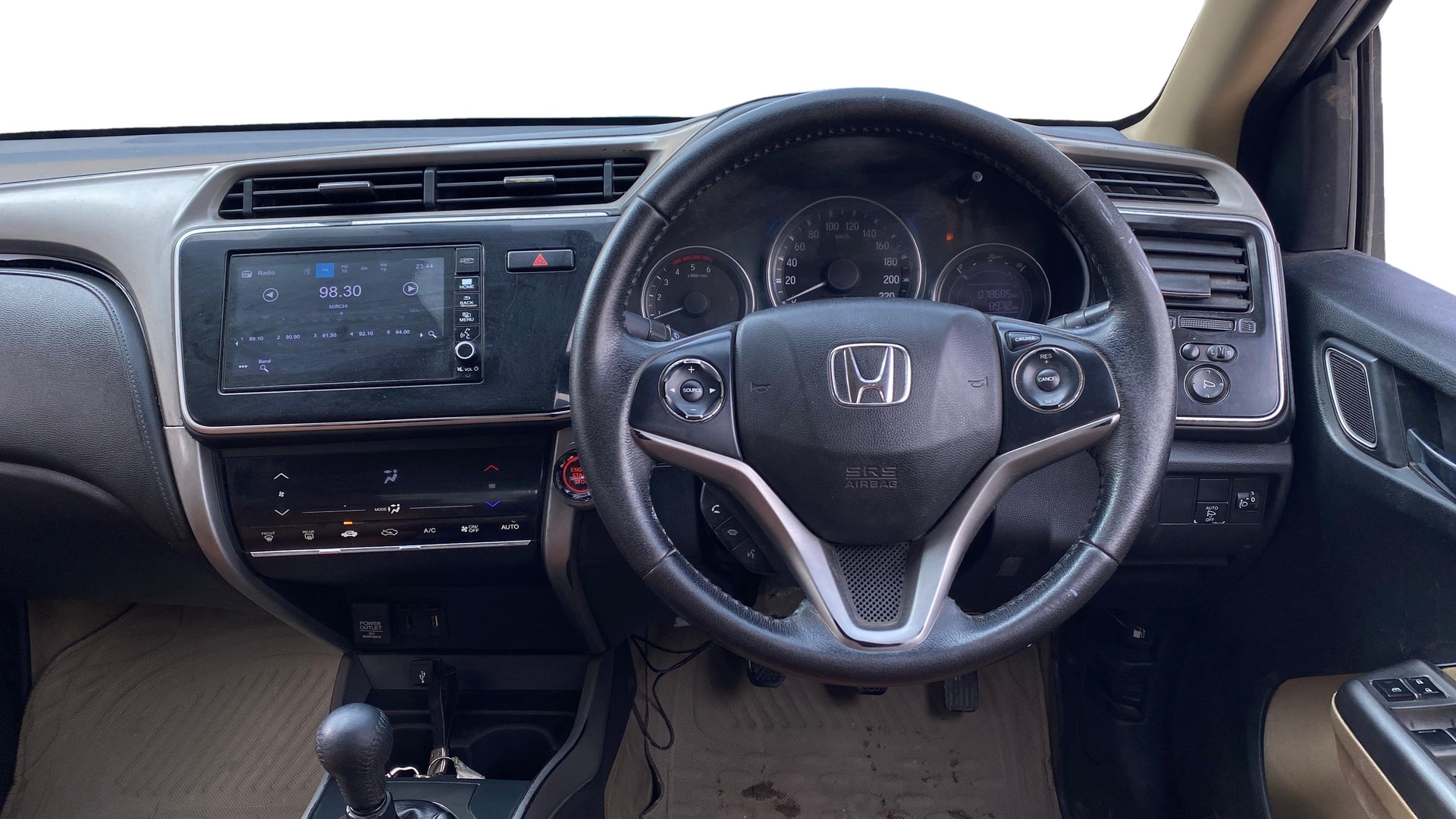 View 2017 Honda City ZX MT Diesel Anniversary Edition Image 21 Used 2017 Honda City ZX MT Diesel Anniversary Edition Image 21