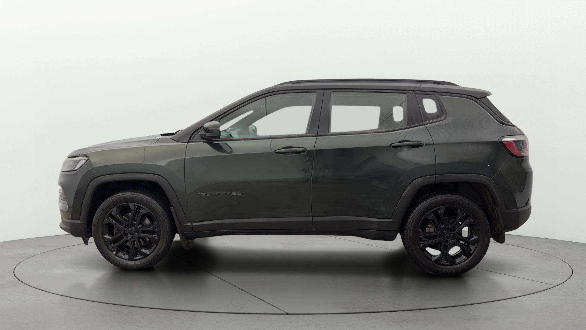 View 2022 Jeep Compass Night Eagle Edition 1.4 Petrol (O) DDCT Image 27 Used 2022 Jeep Compass Night Eagle Edition 1.4 Petrol (O) DDCT Image 27