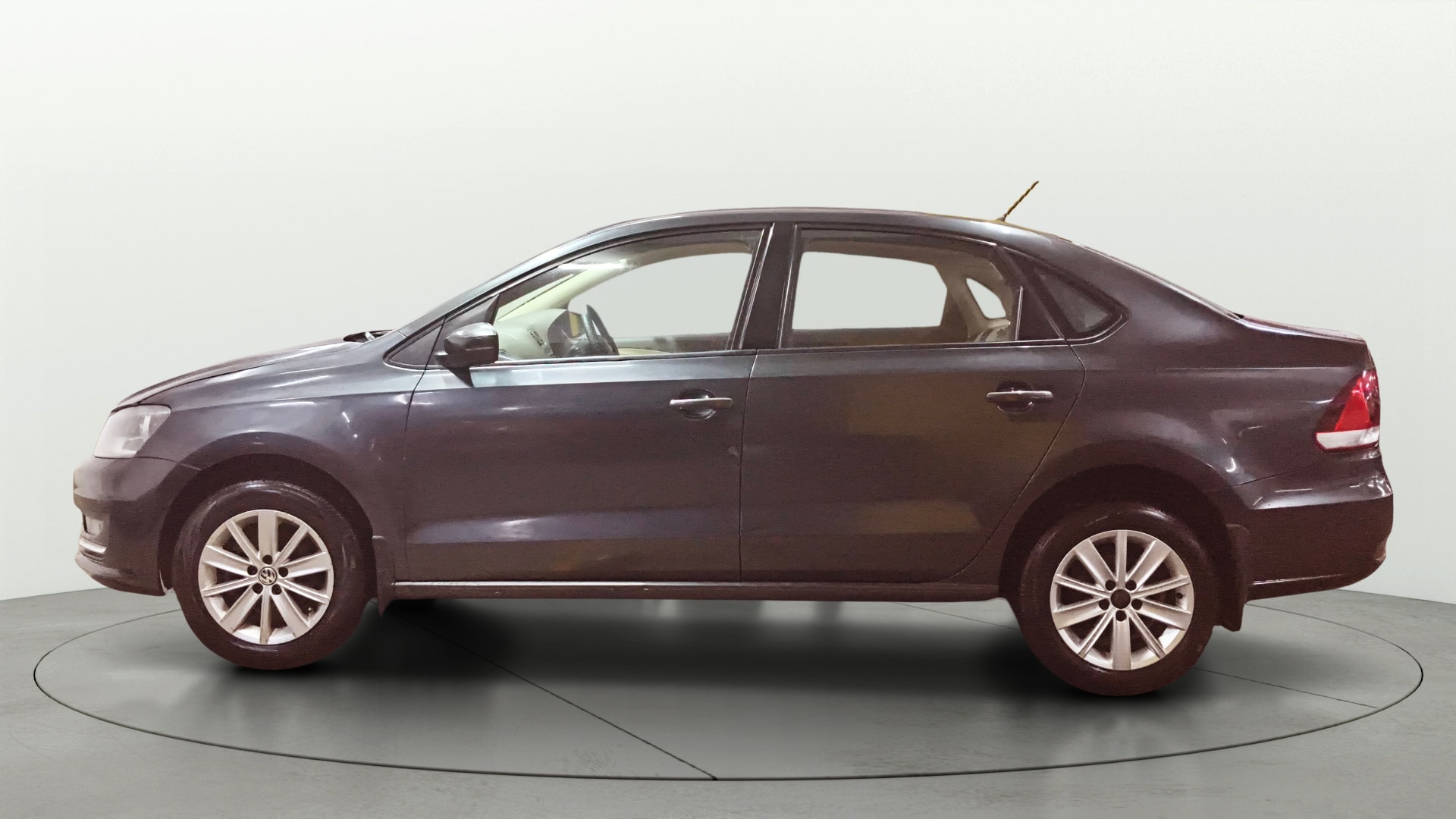 View 2016 Volkswagen Vento DSG Image 25 Used 2016 Volkswagen Vento DSG Image 25