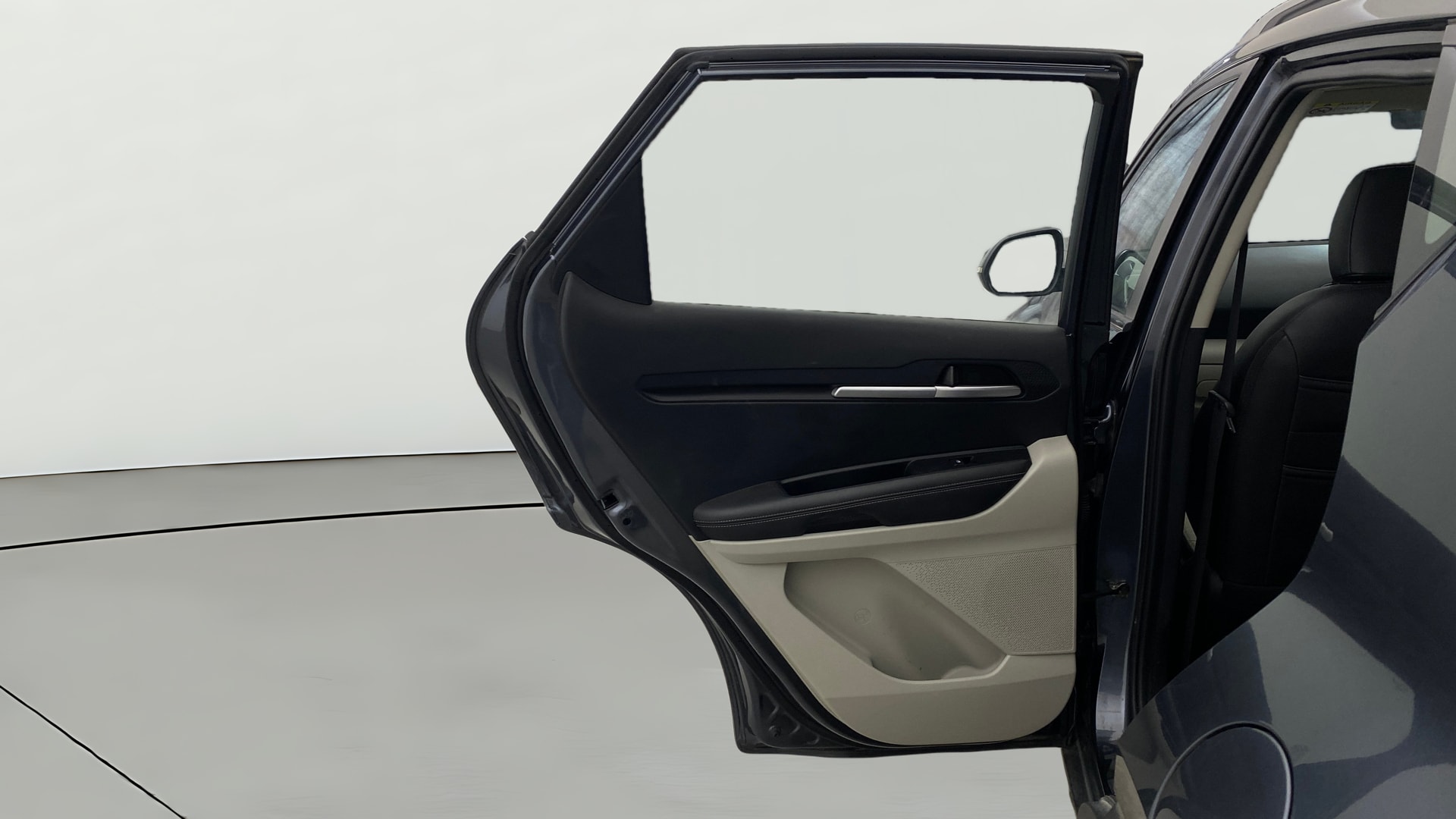 View 2020 Kia Sonet HTX iMT Petrol Image 23 Used 2020 Kia Sonet HTX iMT Petrol Image 23