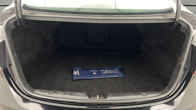 View Hyundai Elantra Image 40 Used Hyundai Elantra Image 40