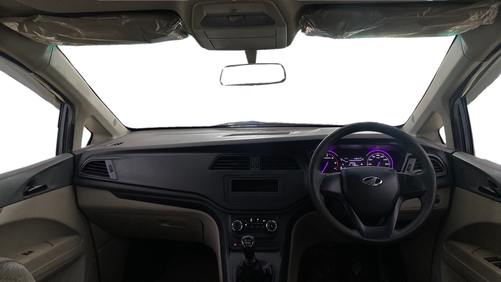 View 2019 Mahindra Marazzo M2 7-Seater Image 16 Used 2019 Mahindra Marazzo M2 7-Seater Image 16