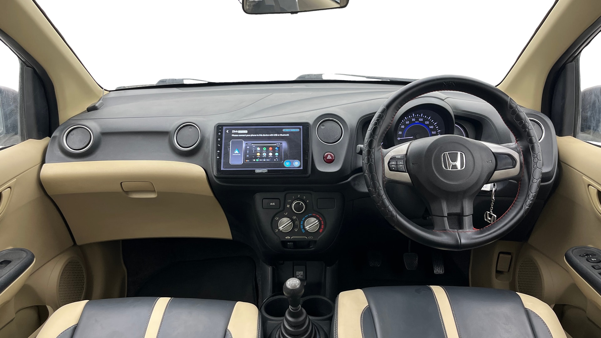 View 2015 Honda Amaze E MT Petrol BS IV Image 15 Used 2015 Honda Amaze E MT Petrol BS IV Image 15
