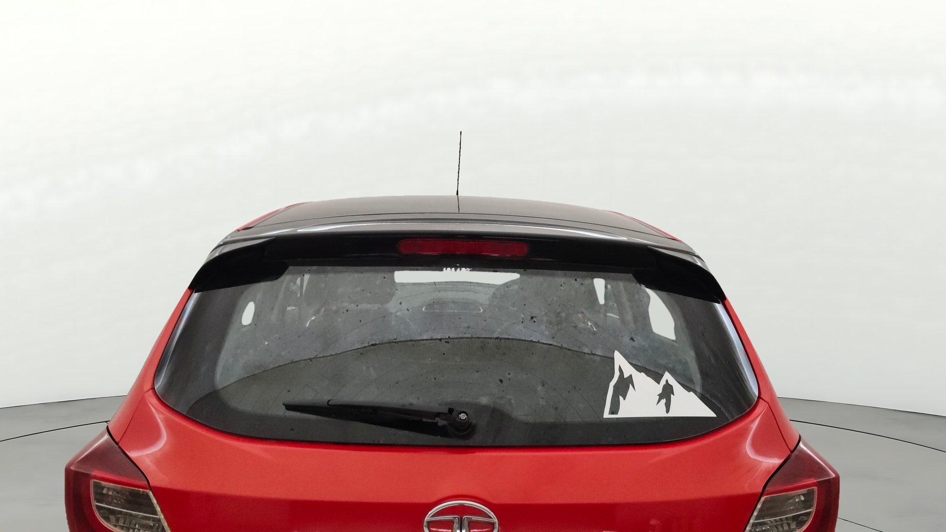 View 2020 Tata Tiago Revotorq XB Image 4 Used 2020 Tata Tiago Revotorq XB Image 4