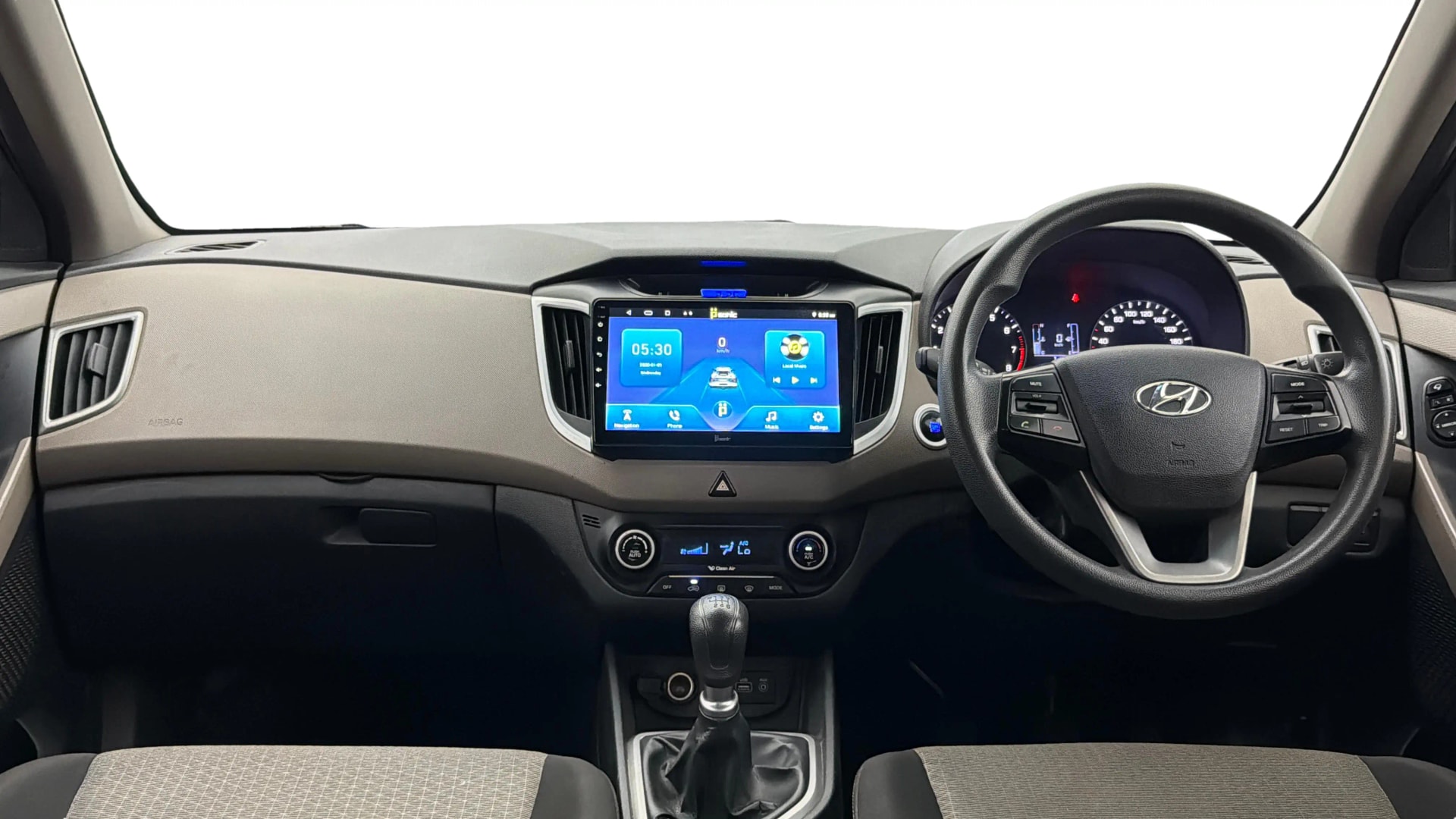 View 2015 Hyundai Creta 1.6 SX Plus Petrol Image 15 Used 2015 Hyundai Creta 1.6 SX Plus Petrol Image 15