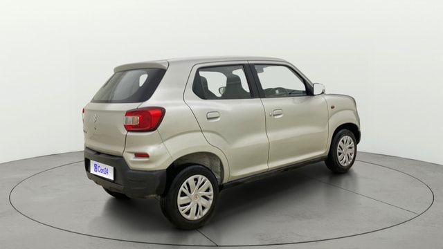 View Maruti Suzuki 1000 Image 41 Used Maruti Suzuki 1000 Image 41