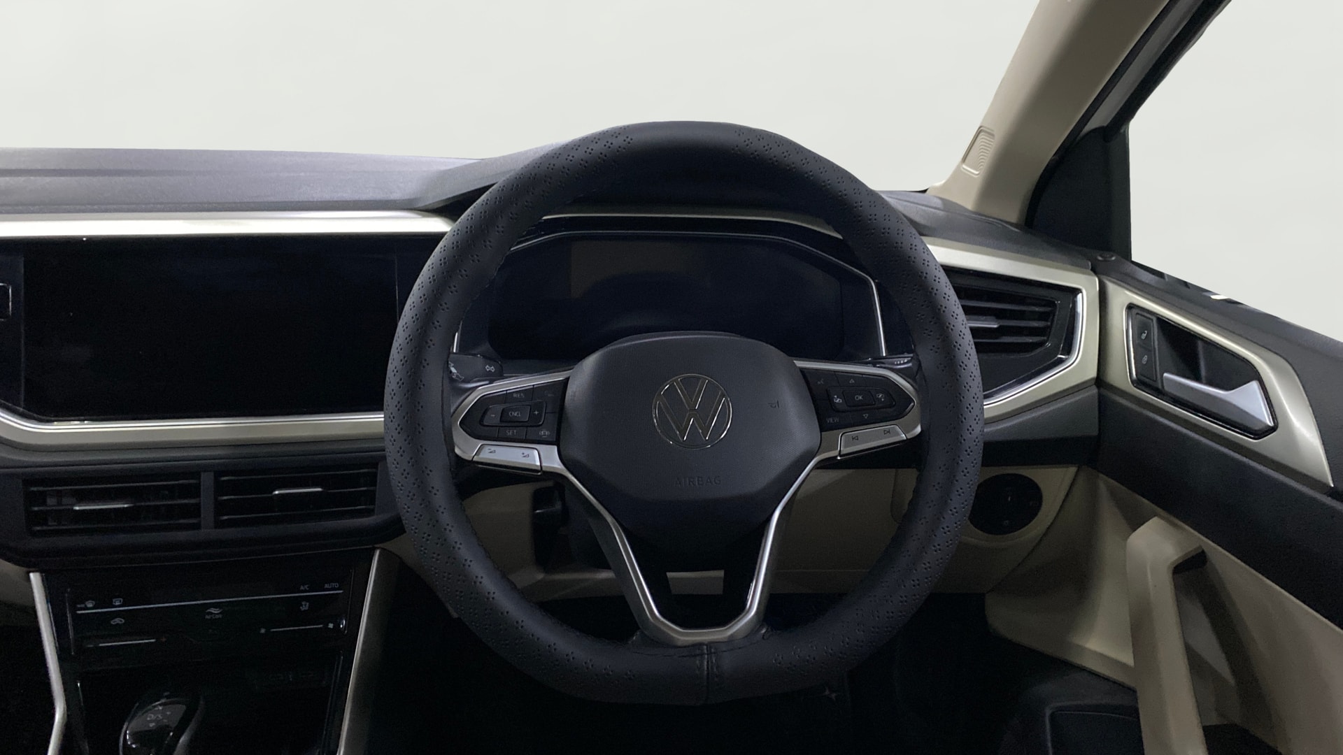 View 2024 Volkswagen Virtus Topline 1.0 TSI MT Image 13 Used 2024 Volkswagen Virtus Topline 1.0 TSI MT Image 13