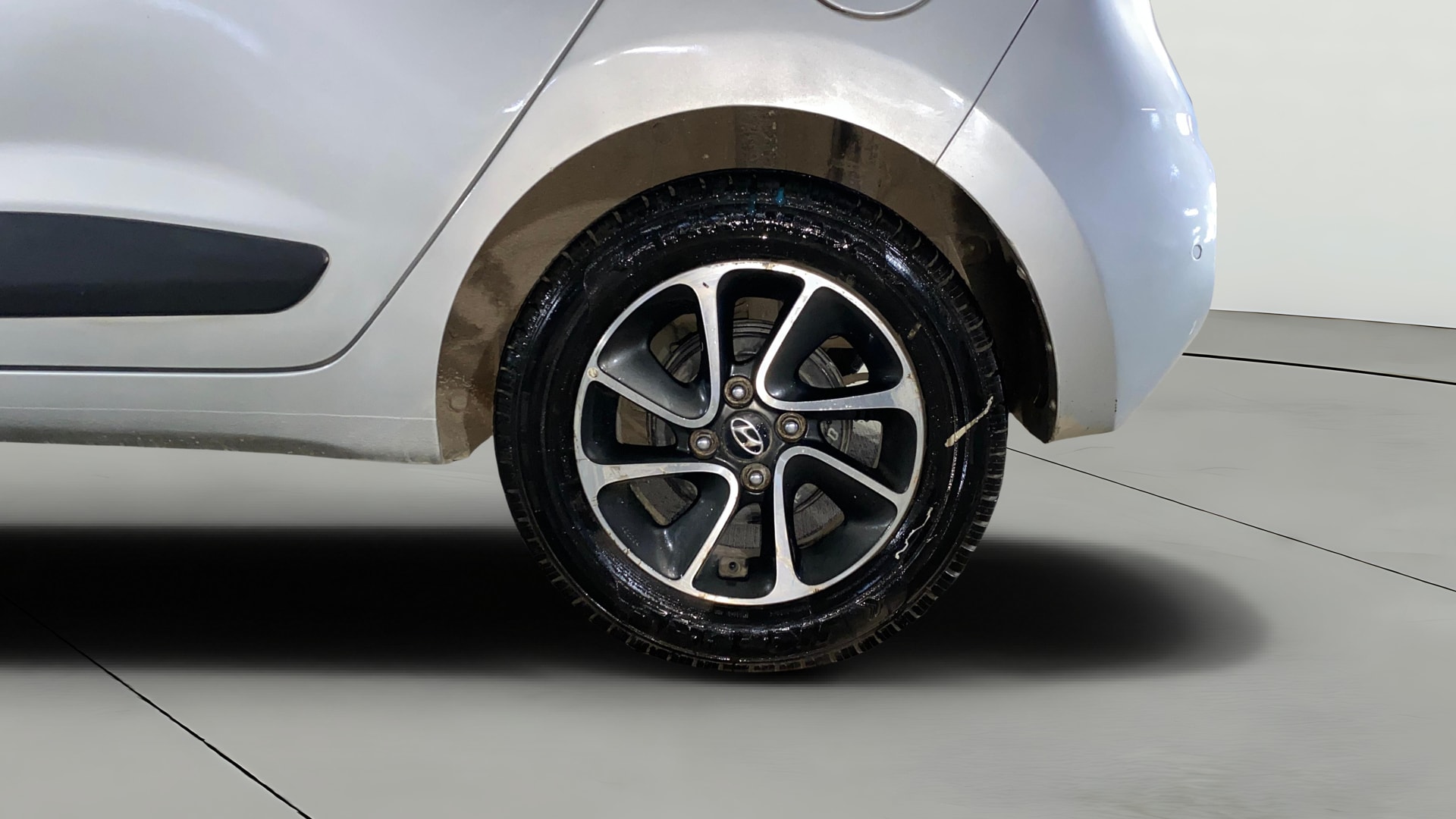 View 2017 Hyundai Grand i10 1.2 Asta Petrol Image 11 Used 2017 Hyundai Grand i10 1.2 Asta Petrol Image 11