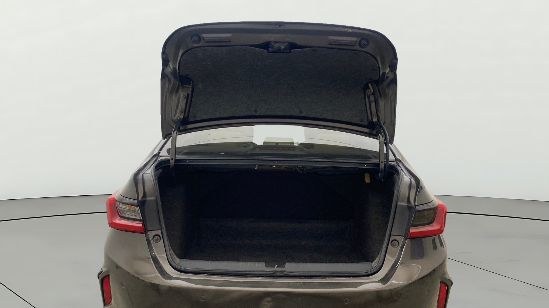 View 2020 Honda City ZX CVT Image 17 Used 2020 Honda City ZX CVT Image 17